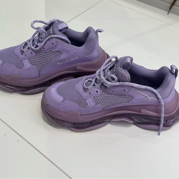 Rich Lavender Balenciaga triple s sneakers - Picture 1 of 7